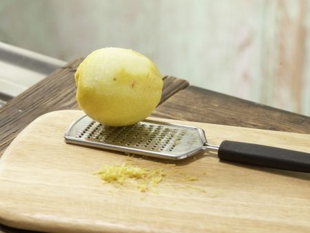 Süße Hefefladen mit Kirschen Zubereitung Schritt 5 Süße Hefefladen mit Kirschen Zubereitung Schritt 5