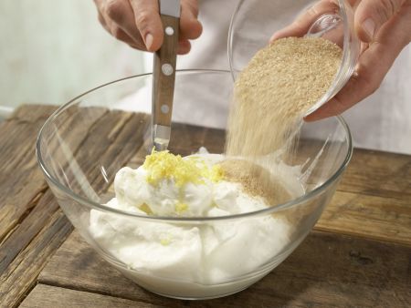 Süße Hefefladen mit Kirschen Zubereitung Schritt 6 Süße Hefefladen mit Kirschen Zubereitung Schritt 6