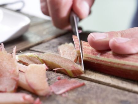 Süße Rhabarberfladen Zubereitung Schritt 7 Süße Rhabarberfladen Zubereitung Schritt 7