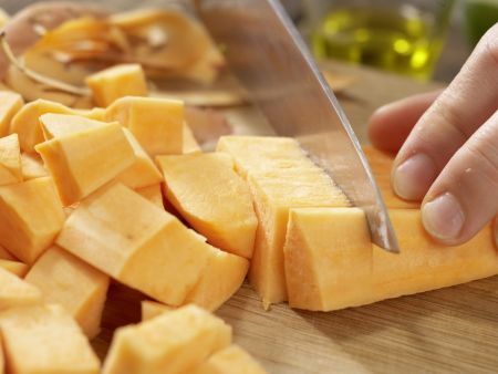 Süßkartoffel-Kokos-Suppe Zubereitung Schritt 3 Süßkartoffel-Kokos-Suppe Zubereitung Schritt 3