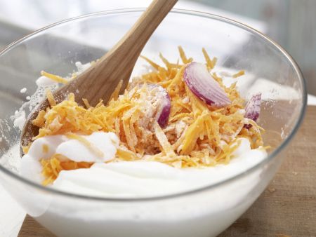 Süßkartoffelpuffer auf Löwenzahn Zubereitung Schritt 3 Süßkartoffelpuffer auf Löwenzahn Zubereitung Schritt 3
