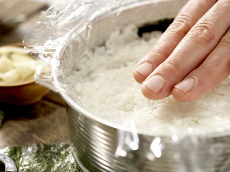 Sushi-Torte Zubereitung Schritt 6 Sushi-Torte Zubereitung Schritt 6