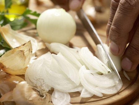 Szegediner Putengulasch Zubereitung Schritt 1 Szegediner Putengulasch Zubereitung Schritt 1