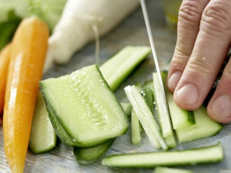 Thai-Frühlingsrollen Zubereitung Schritt 6 Thai-Frühlingsrollen Zubereitung Schritt 6