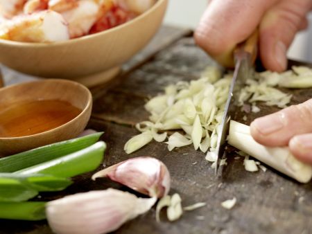 Thailändische Melonensuppe Zubereitung Schritt 3 Thailändische Melonensuppe Zubereitung Schritt 3