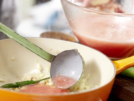 Thailändische Melonensuppe Zubereitung Schritt 5 Thailändische Melonensuppe Zubereitung Schritt 5