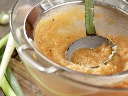 Thailändische Melonensuppe Zubereitung Schritt 7 Thailändische Melonensuppe Zubereitung Schritt 7