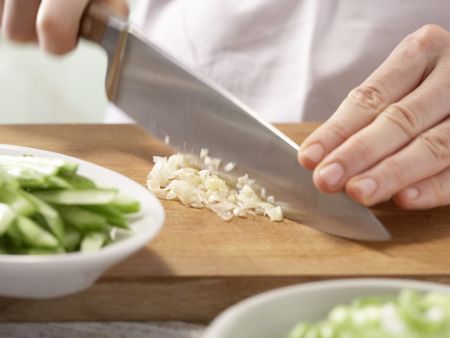 Thunfisch-Maki-Rollen Zubereitung Schritt 5 Thunfisch-Maki-Rollen Zubereitung Schritt 5