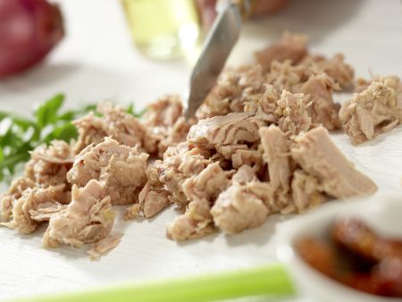 Thunfisch-Nudelsalat Zubereitung Schritt 2 Thunfisch-Nudelsalat Zubereitung Schritt 2