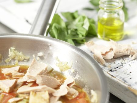 Thunfisch-Pasta Zubereitung Schritt 7 Thunfisch-Pasta Zubereitung Schritt 7