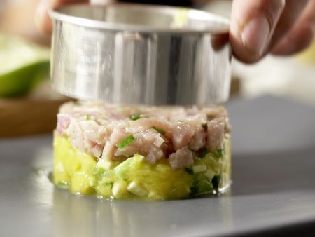Thunfisch-Tatar Zubereitung Schritt 12 Thunfisch-Tatar Zubereitung Schritt 12