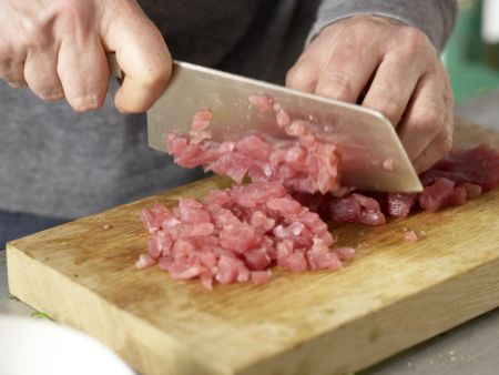 Thunfisch-Tatar Zubereitung Schritt 6 Thunfisch-Tatar Zubereitung Schritt 6