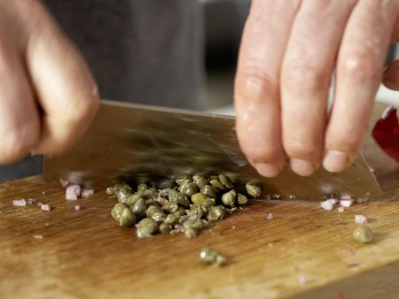 Thunfisch-Tatar Zubereitung Schritt 8 Thunfisch-Tatar Zubereitung Schritt 8