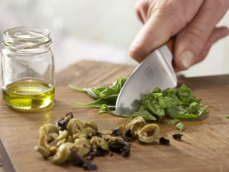Thunfisch-Zucchini-Röllchen Zubereitung Schritt 2 Thunfisch-Zucchini-Röllchen Zubereitung Schritt 2