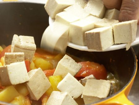 Tofu-Gulasch Zubereitung Schritt 12 Tofu-Gulasch Zubereitung Schritt 12