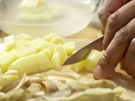 Tofu-Gulasch Zubereitung Schritt 7 Tofu-Gulasch Zubereitung Schritt 7