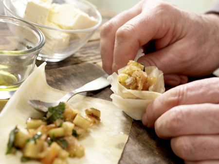 Tomaten-Filo-Tartelettes Zubereitung Schritt 10 Tomaten-Filo-Tartelettes Zubereitung Schritt 10
