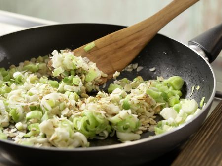 Tomaten-Pasta mit Lauch Zubereitung Schritt 5 Tomaten-Pasta mit Lauch Zubereitung Schritt 5