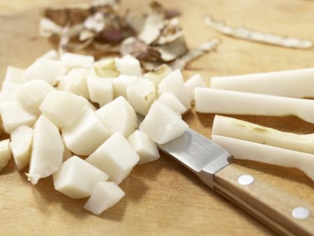 Topinamburbrei mit Hähnchen Zubereitung Schritt 1 Topinamburbrei mit Hähnchen Zubereitung Schritt 1