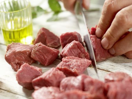 Türkische Rindfleischspieße Zubereitung Schritt 1 Türkische Rindfleischspieße Zubereitung Schritt 1