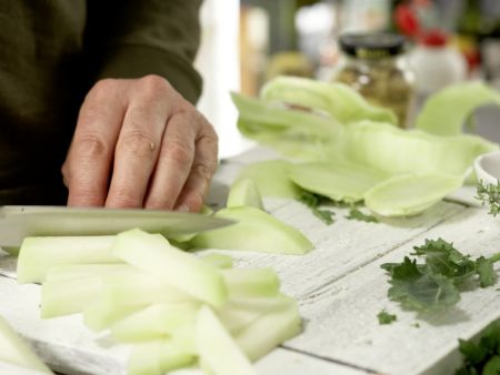 Überbackener Kohlrabi Zubereitung Schritt 2 Überbackener Kohlrabi Zubereitung Schritt 2