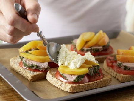 Überbackener Pfirsich-Toast Zubereitung Schritt 12 Überbackener Pfirsich-Toast Zubereitung Schritt 12