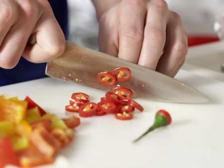 Ungarisches Hähnchenragout Zubereitung Schritt 8 Ungarisches Hähnchenragout Zubereitung Schritt 8