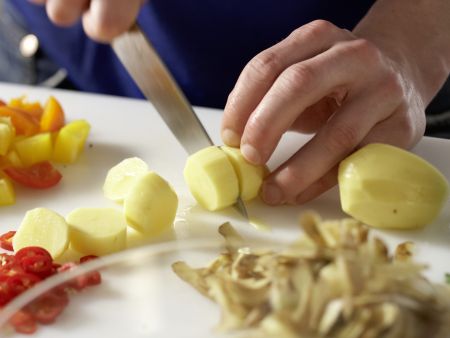 Ungarisches Hähnchenragout Zubereitung Schritt 9 Ungarisches Hähnchenragout Zubereitung Schritt 9