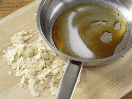 Vanille-Eisbecher Zubereitung Schritt 6 Vanille-Eisbecher Zubereitung Schritt 6