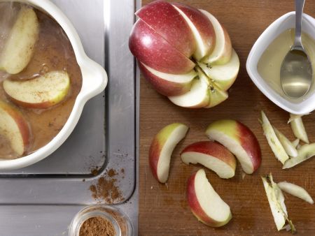 Vanille-Grießbrei Zubereitung Schritt 1 Vanille-Grießbrei Zubereitung Schritt 1