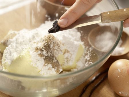 Vanillekipferl Zubereitung Schritt 2 Vanillekipferl Zubereitung Schritt 2