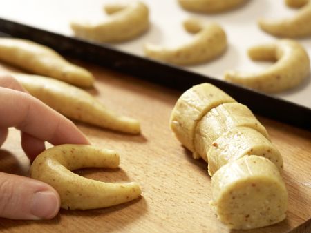 Vanillekipferl Zubereitung Schritt 4 Vanillekipferl Zubereitung Schritt 4