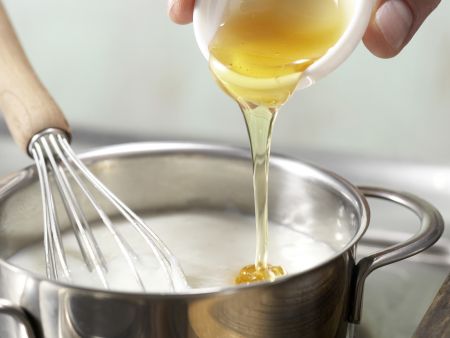 Vanillepudding mit Schokoraspeln Zubereitung Schritt 4 Vanillepudding mit Schokoraspeln Zubereitung Schritt 4