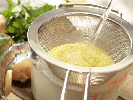 Vegetarische Kohlrouladen Zubereitung Schritt 1 Vegetarische Kohlrouladen Zubereitung Schritt 1