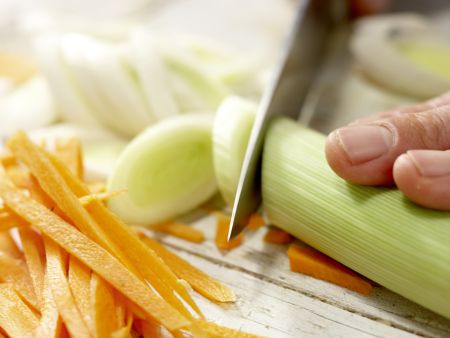 Vegetarische Wirsingrouladen Zubereitung Schritt 7 Vegetarische Wirsingrouladen Zubereitung Schritt 7