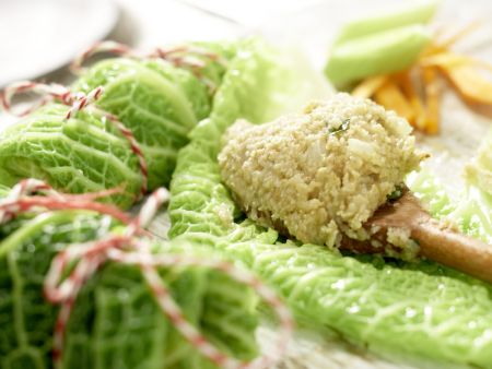 Vegetarische Wirsingrouladen Zubereitung Schritt 9 Vegetarische Wirsingrouladen Zubereitung Schritt 9