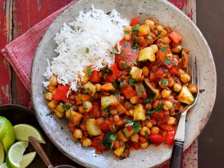 Vegetarisches Linsen-Chili mit Reis Vegetarisches Linsen-Chili mit Reis