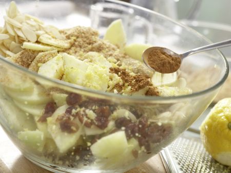 Vollkorn-Apfelstrudel Zubereitung Schritt 5 Vollkorn-Apfelstrudel Zubereitung Schritt 5