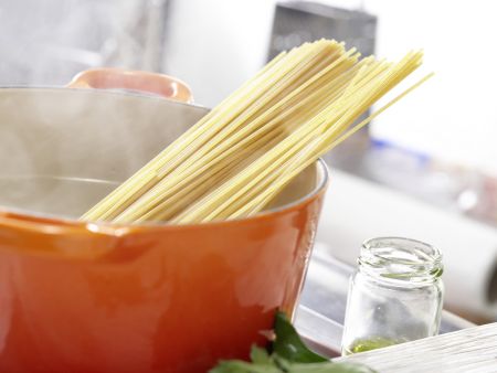 Vollkorn-Pasta mit grüner Sauce Zubereitung Schritt 5 Vollkorn-Pasta mit grüner Sauce Zubereitung Schritt 5