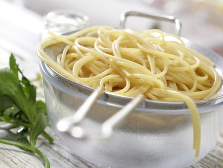 Vollkorn-Pasta mit grüner Sauce Zubereitung Schritt 6 Vollkorn-Pasta mit grüner Sauce Zubereitung Schritt 6