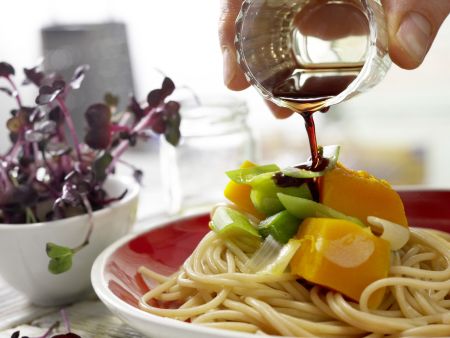 Vollkorn-Spaghetti mit Kürbissauce Zubereitung Schritt 6 Vollkorn-Spaghetti mit Kürbissauce Zubereitung Schritt 6