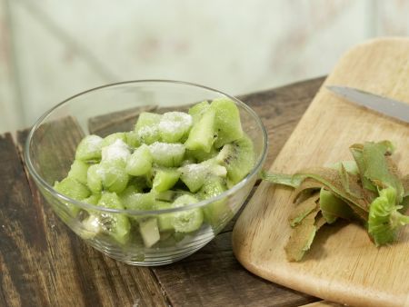 Waffeltüten mit süßer Grütze Zubereitung Schritt 10 Waffeltüten mit süßer Grütze Zubereitung Schritt 10