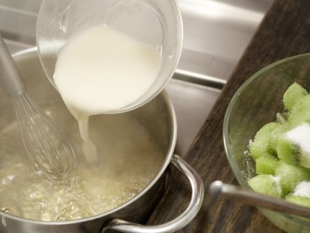Waffeltüten mit süßer Grütze Zubereitung Schritt 11 Waffeltüten mit süßer Grütze Zubereitung Schritt 11