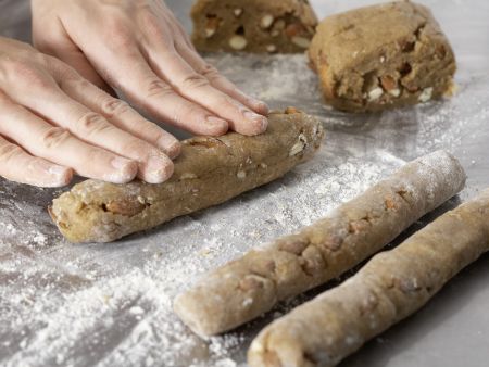 Weihnachtliche Cantuccini Zubereitung Schritt 4 Weihnachtliche Cantuccini Zubereitung Schritt 4