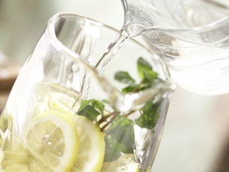 Weiße Sangria Zubereitung Schritt 5 Weiße Sangria Zubereitung Schritt 5