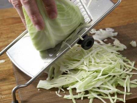 Weißkrautsalat – smarter Zubereitung Schritt 2 Weißkrautsalat – smarter Zubereitung Schritt 2