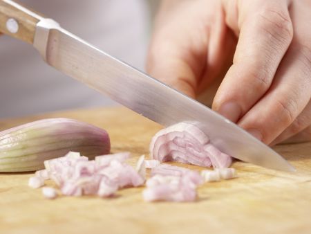 Wirsing-Apfel-Gemüse Zubereitung Schritt 1 Wirsing-Apfel-Gemüse Zubereitung Schritt 1