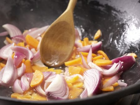 Wok-Gemüse mit Ananas Zubereitung Schritt 5 Wok-Gemüse mit Ananas Zubereitung Schritt 5