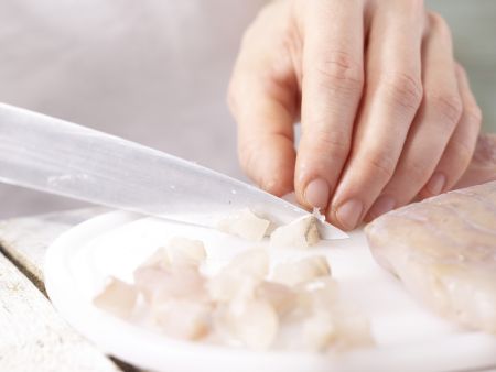 Würzige Fischfrikadellen Zubereitung Schritt 1 Würzige Fischfrikadellen Zubereitung Schritt 1