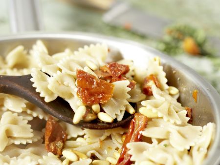 Würzige Mozzarella-Nudeln Zubereitung Schritt 9 Würzige Mozzarella-Nudeln Zubereitung Schritt 9